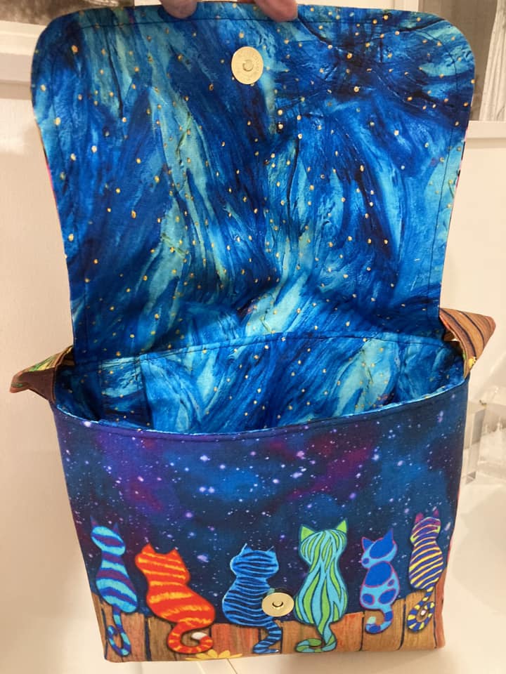 Timeless Treasures 100% Cotton Fabric Bright Animal Pet Flowers Stargazing 11