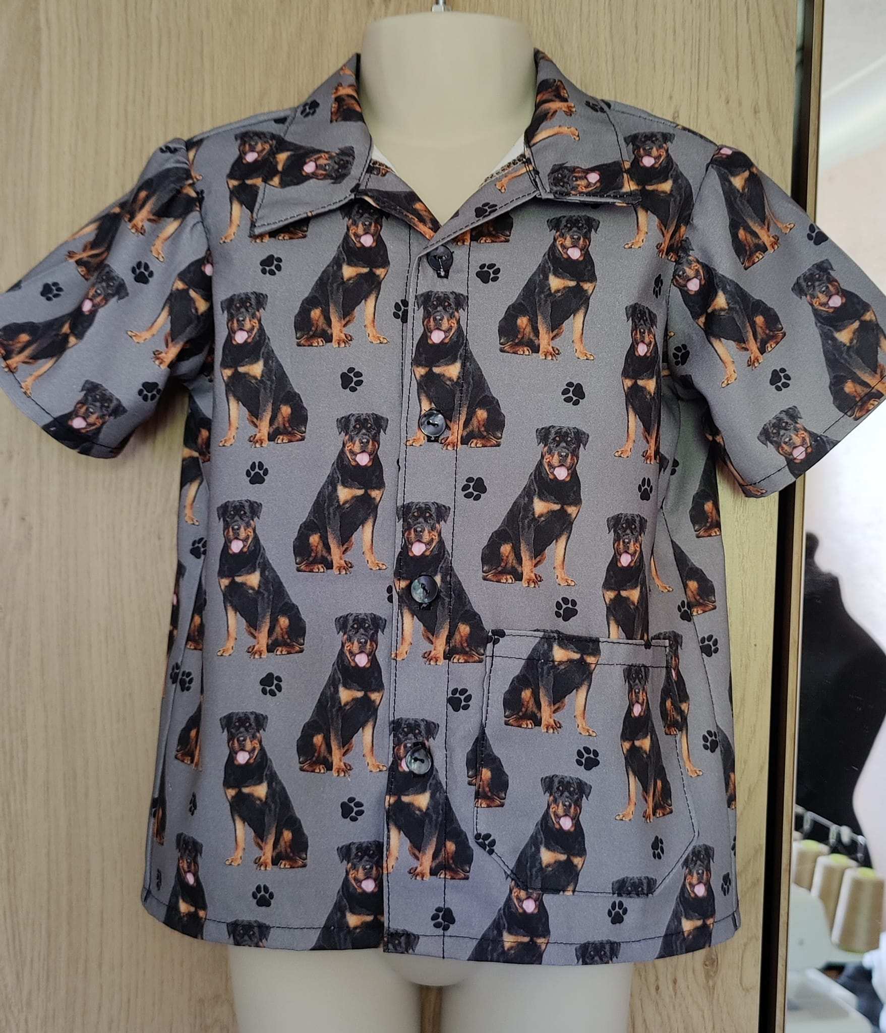 Quirky Cottons Rottweiler Breed Rottie Large Powerful Dog Pet Grey (QC Rottweiler-1 METRE PIECE)