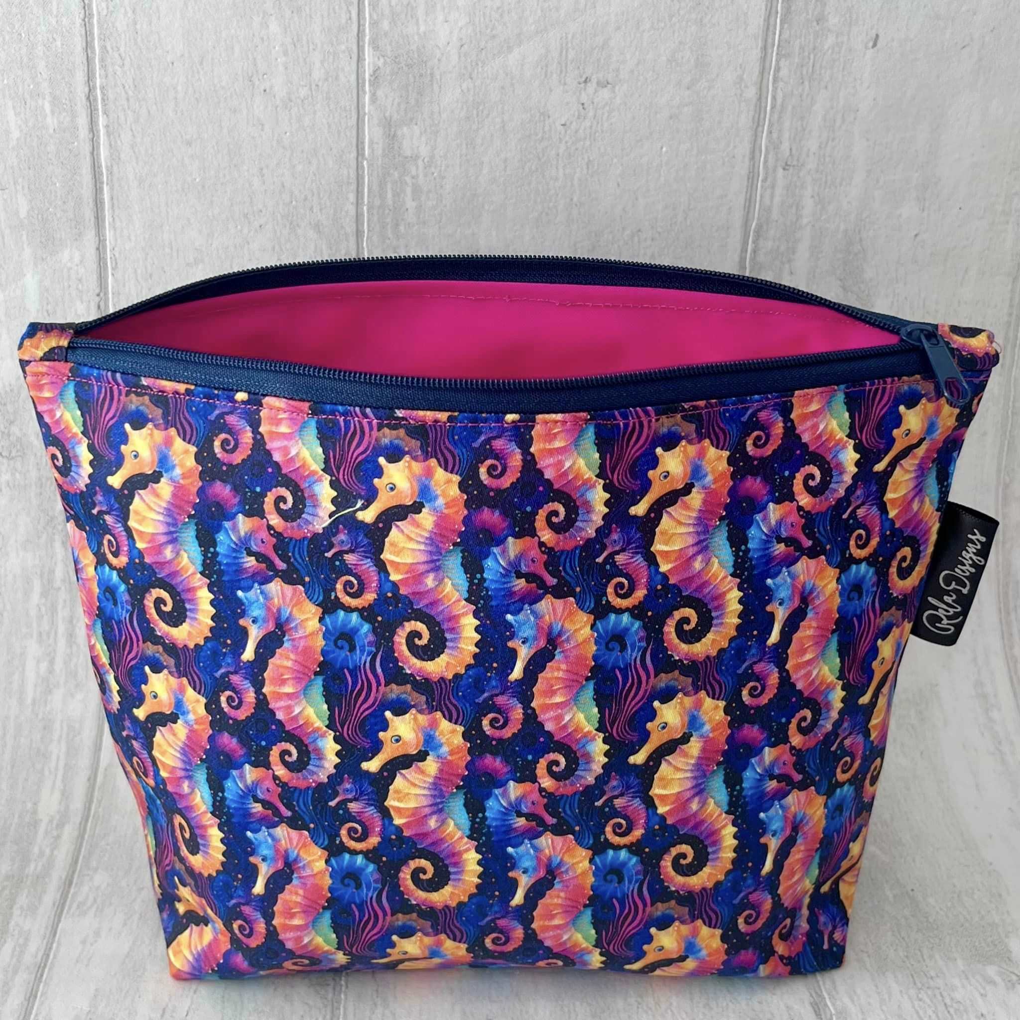 Quirky Cottons Animal Nature Wildlife Tropical Fish Marine Aquatic Ocean Sea Multi-Coloured Remnant (44cm x 156cm QC Rainbow Seahorses)
