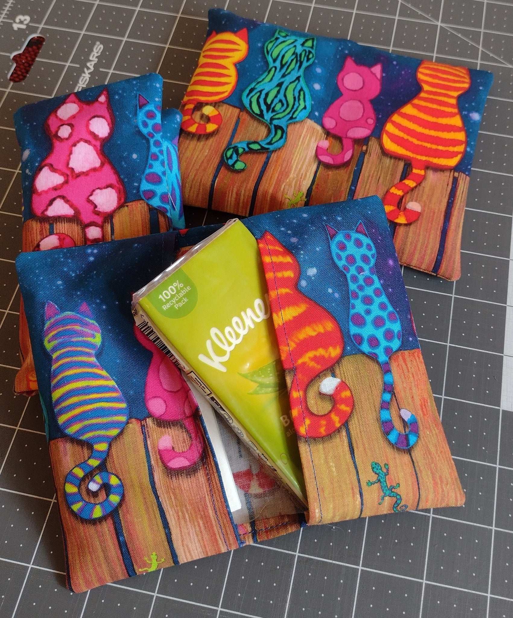 Timeless Treasures 100% Cotton Fabric Bright Animal Pet Flowers Stargazing 11" Stripe Multi-Coloured (TT Cats On The Fence)