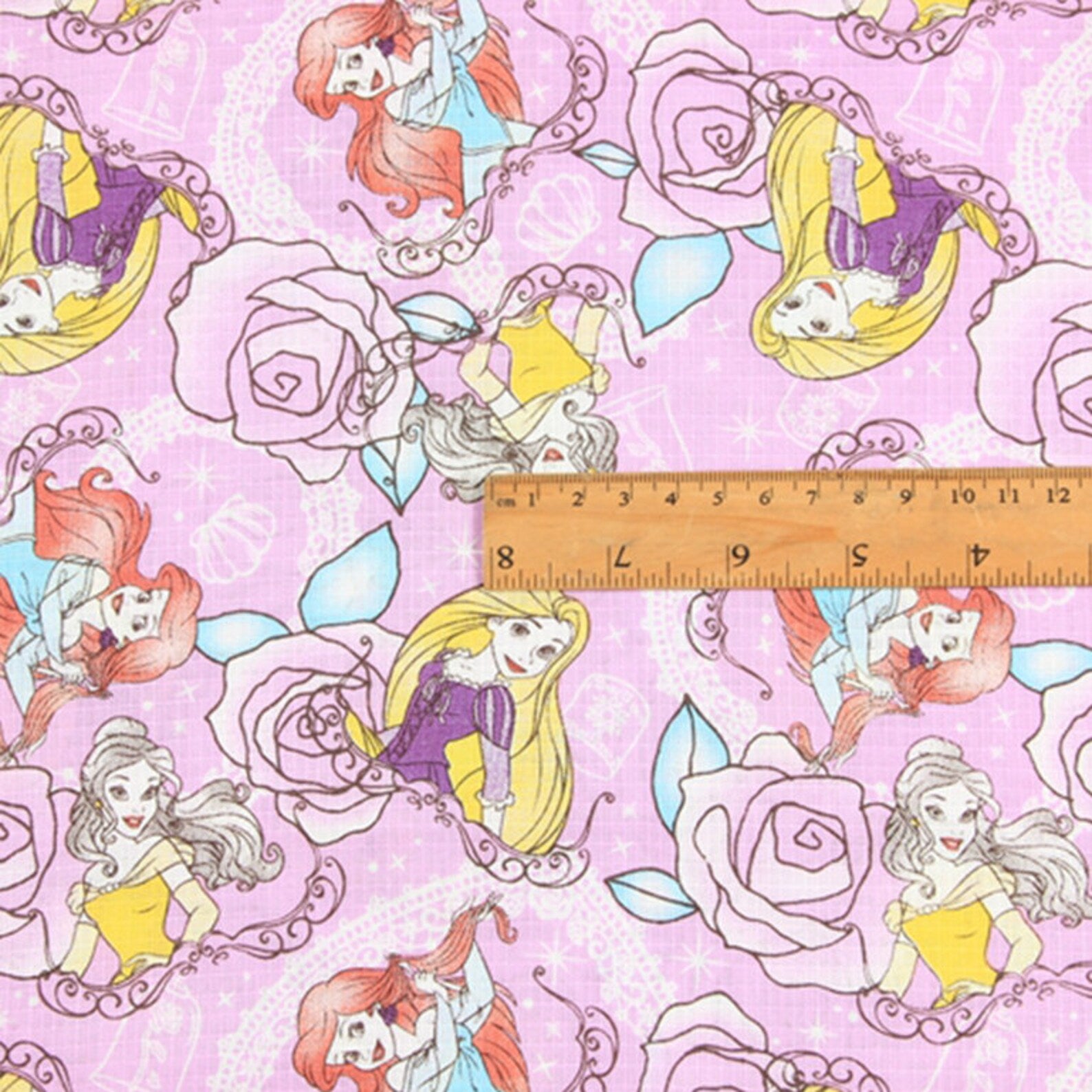 TEXTURED WOVEN FABRIC Princess Fabric Snow White Ariel Rapunzel Aurora Cinderella Jasmine Fabric Remnant (52cm x 140cm Disney Princesses)