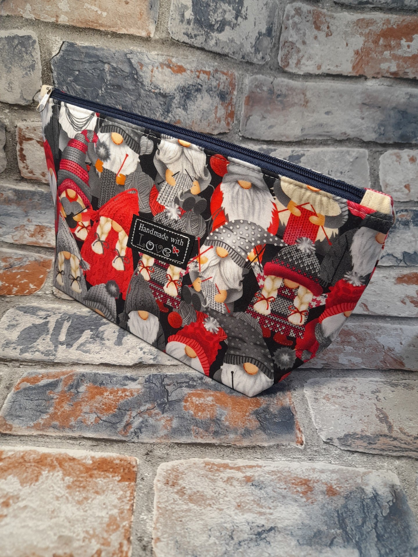 Timeless Treasures Packed Knitting Gnomes Sewing Grey Remnant (30cm x 112cm TT Knit A Little Magic 2)