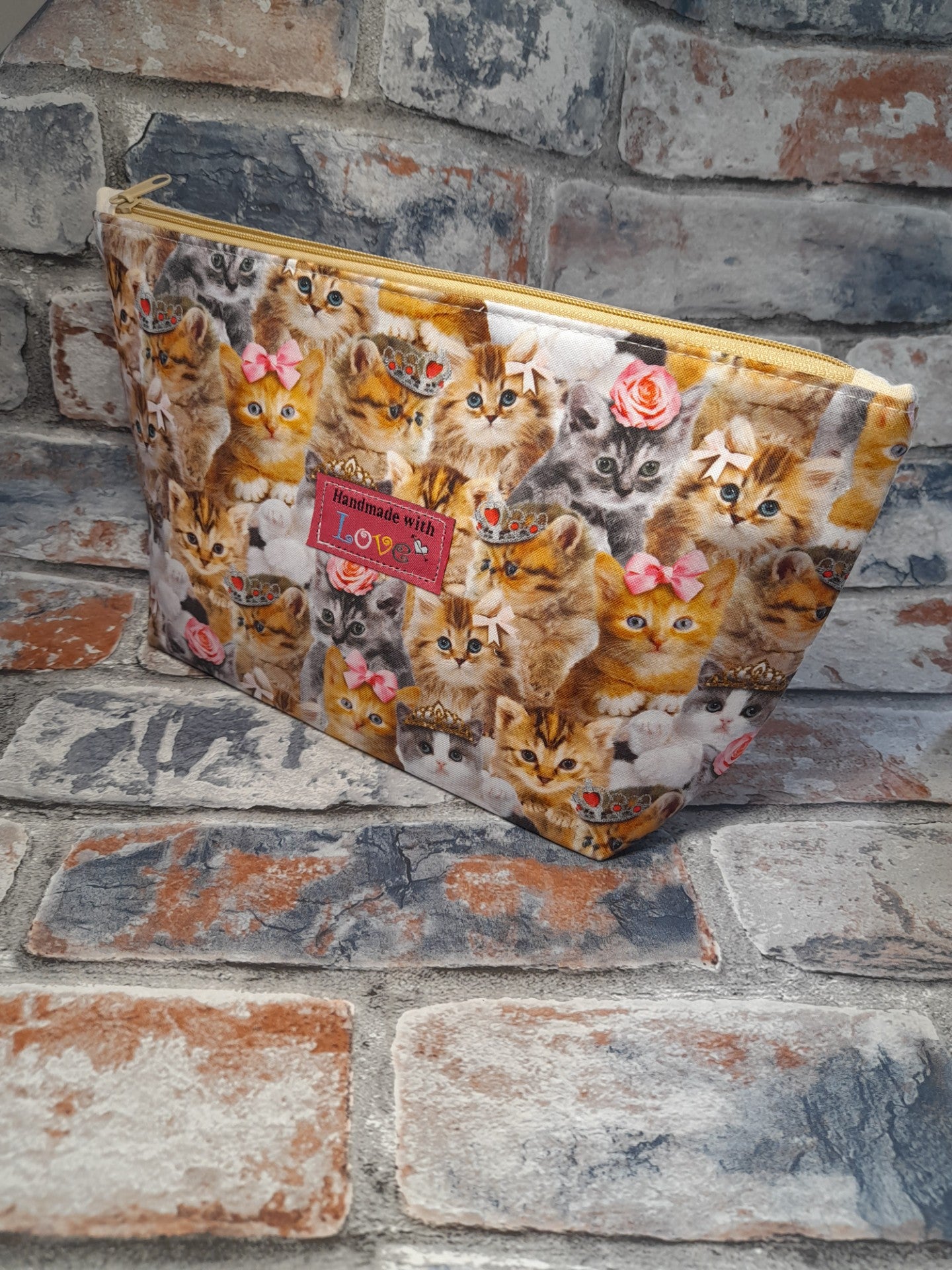 Timeless Treasures Packed Cute Princess Cats Feline Animals Natural (TT Teacup Kitty 2)